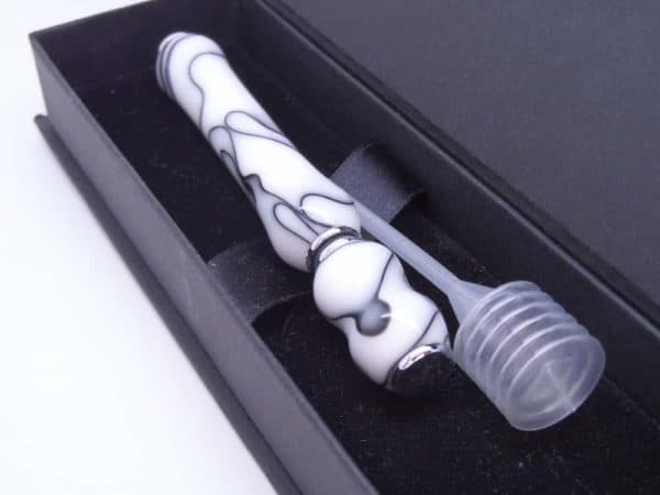 White Black Perfume Pen Gift Box