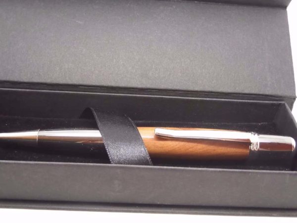 A Sierra Handmade Wooden Pen with Thuya Burr And Gift Box