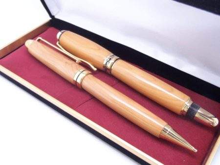Yew Fountain Pen And Pencil Set
