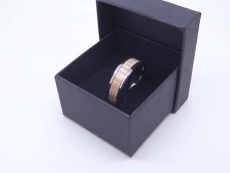 Man's stainless steel ash ring with gift box