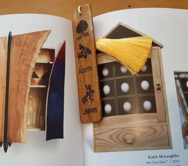 oak birthday bookmark with book